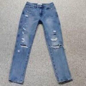 27x28 Buckle Vervet high-rise ripped distressed skinny